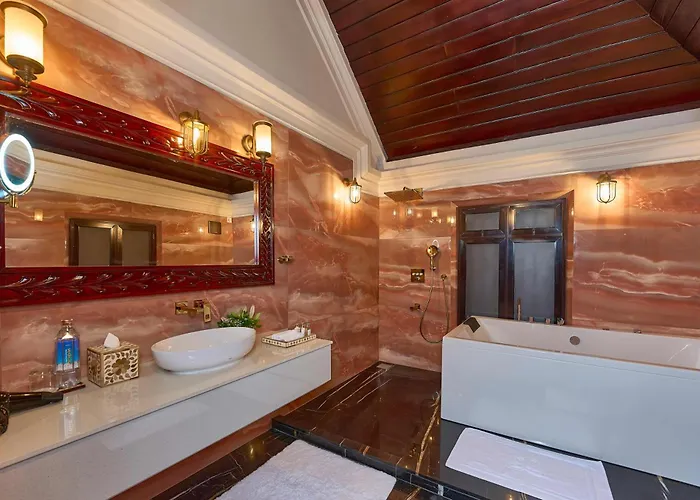 The Leela Ashtamudi, A Raviz Hotel