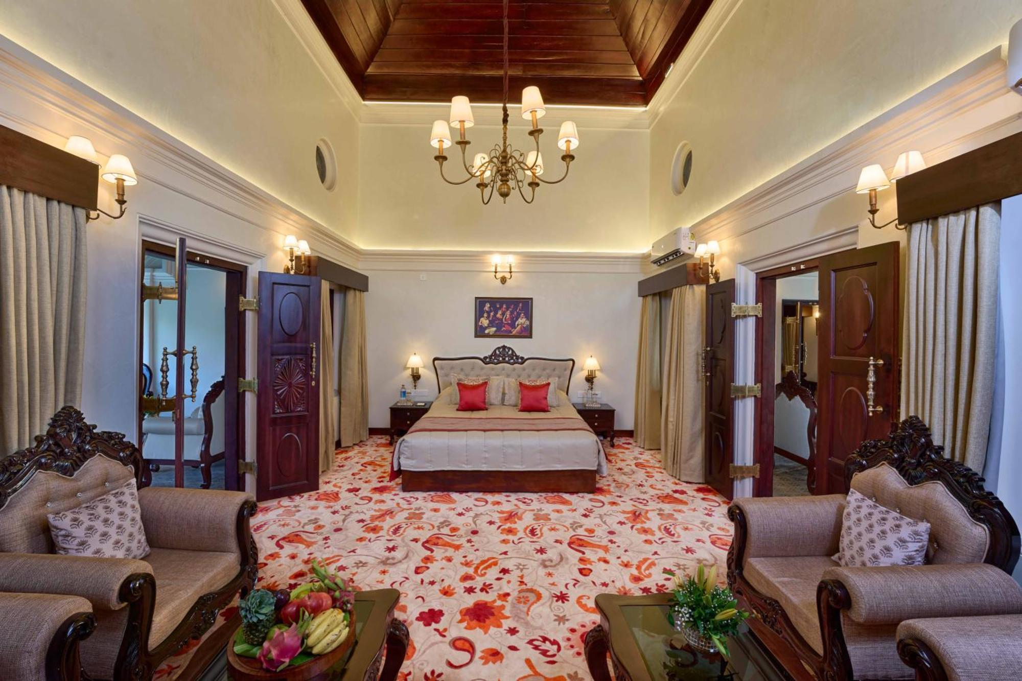 The Leela Ashtamudi, A Raviz 5*