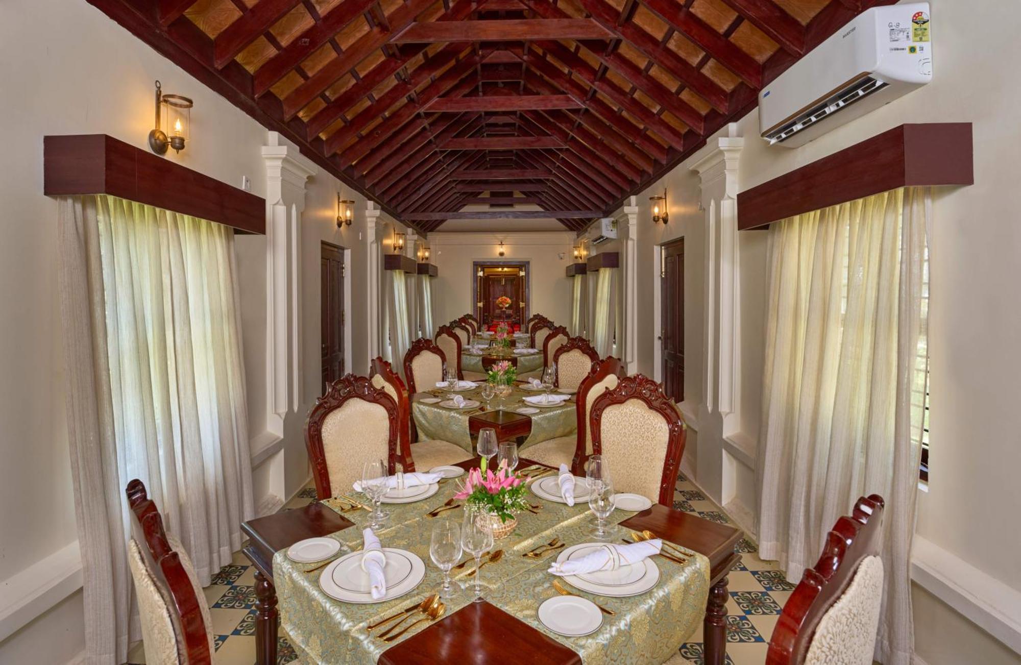 The Leela Ashtamudi, A Raviz 5*